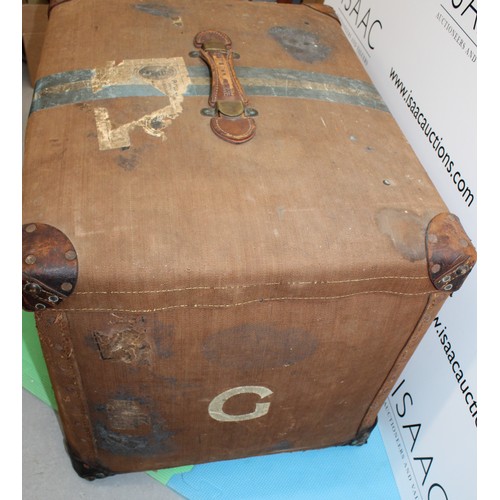 63 - Vintage Hard Cased Travel Truck - Measures 68cm x 50cm Approx - As Found - Collection Only CM7 2DG