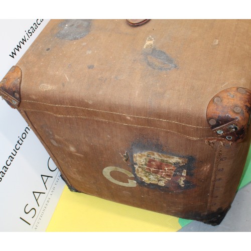 63 - Vintage Hard Cased Travel Truck - Measures 68cm x 50cm Approx - As Found - Collection Only CM7 2DG