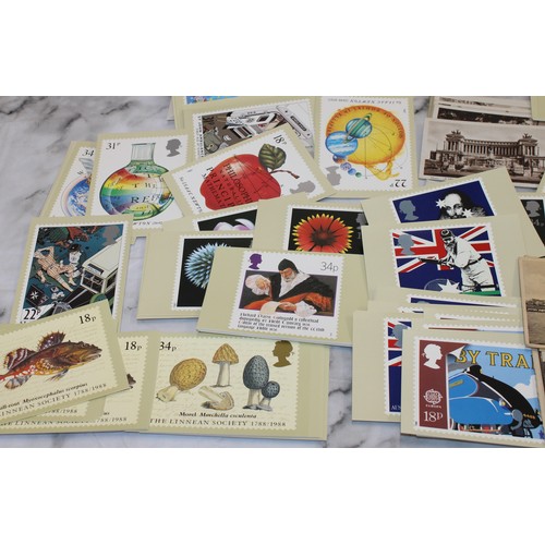 282 - A Large Quantity Of Postcards Some In Albums As Found