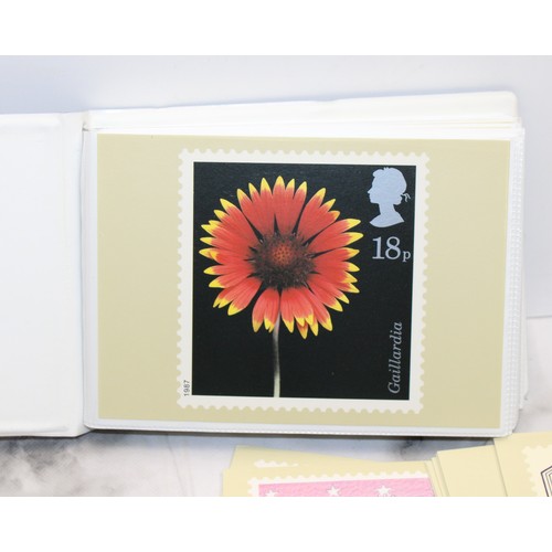 282 - A Large Quantity Of Postcards Some In Albums As Found