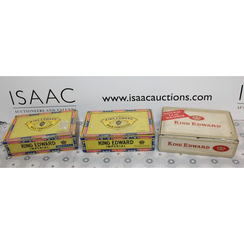 289 - A Large Quantity Of Cigarette Cards -Inside Old Cigar Boxes Doncella Napoleonic Uniforms/Golden Age ... 