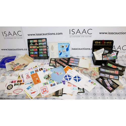 290 - A Large Quantity Of Worldwide Franked/Unfranked Stamps As Found