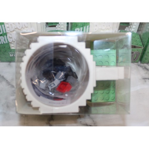 262 - Quantity Of Ex Wholesale (32) Cup Building Blocks Boxed BUILD- ON BRICK MUG (What Will Your MUG BECO... 