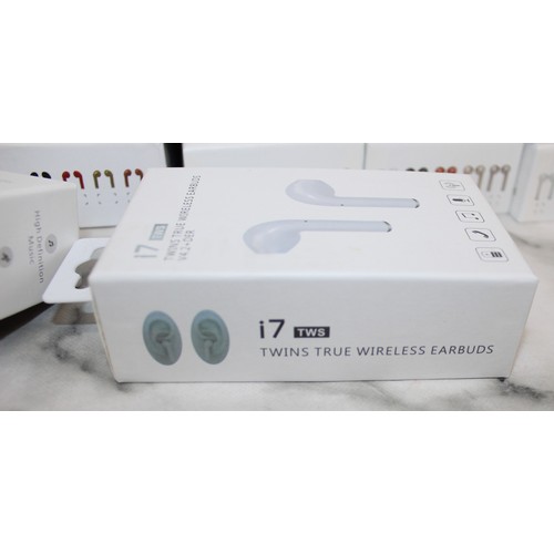 268 - Ex Warehouse Approx 100 Boxed i7 TWS TWINS TRUE WIRELESS EARBUDS V4.2+DER As Found Untested Look To ... 