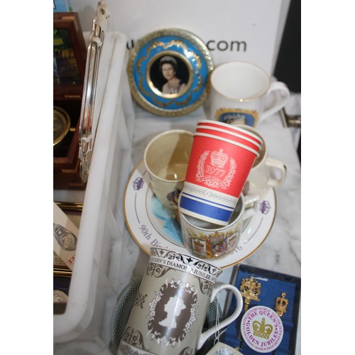 103 - Mixed Collectable Items Inc- Silver Plate/Coins/Royalty/Tins/Etc All AS Found 
Tray Not Included
COL... 
