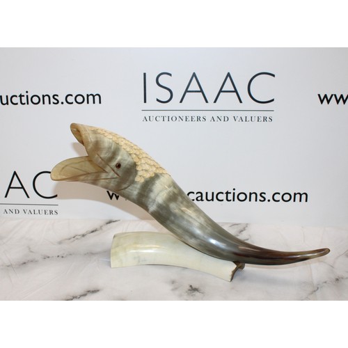104 - A Collectable Vintage Hand-Carved Cow Horn Fish Sculpture L: 39cm
COLLECTION ONLY