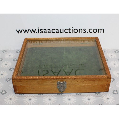 191 - Small Wooden Glass Topped Display Cabinet 30cm x 25.3cm
COLLECTION ONLY
