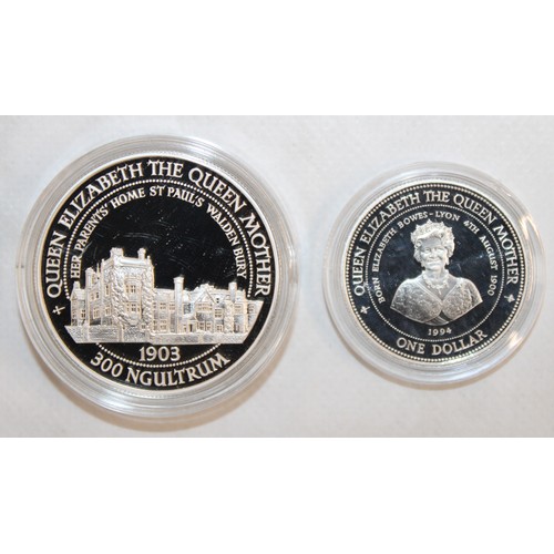 560 - 2 x Collectable Commemorative Silver Proof Coins In Honour Of Queen Elizabeth The Queen Mother 1: 19... 