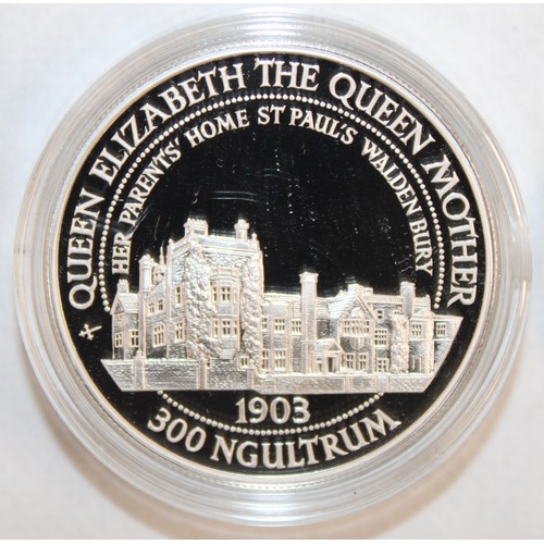 560 - 2 x Collectable Commemorative Silver Proof Coins In Honour Of Queen Elizabeth The Queen Mother 1: 19... 