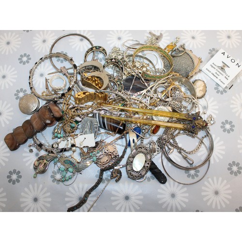 198 - House Clearance Collectables Parcel As Found