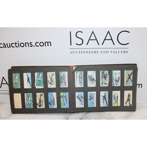 205 - Cigarette Pictures Album Containing A Quantity Of Cards Inc-