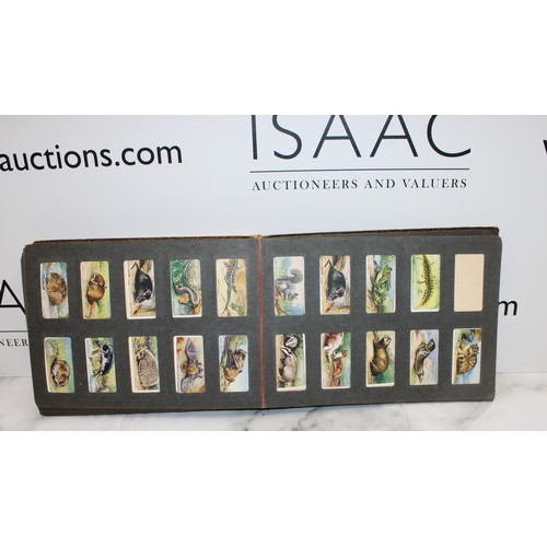 205 - Cigarette Pictures Album Containing A Quantity Of Cards Inc-