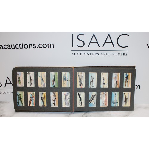 205 - Cigarette Pictures Album Containing A Quantity Of Cards Inc-