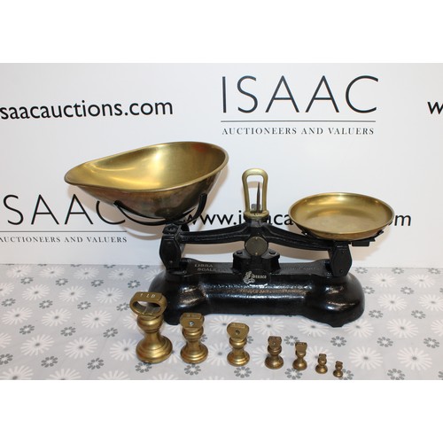 206 - A Set Of Vintage Scales Including  7 x Weights Made In England By The Libra Scale Co Featuring A Cas... 