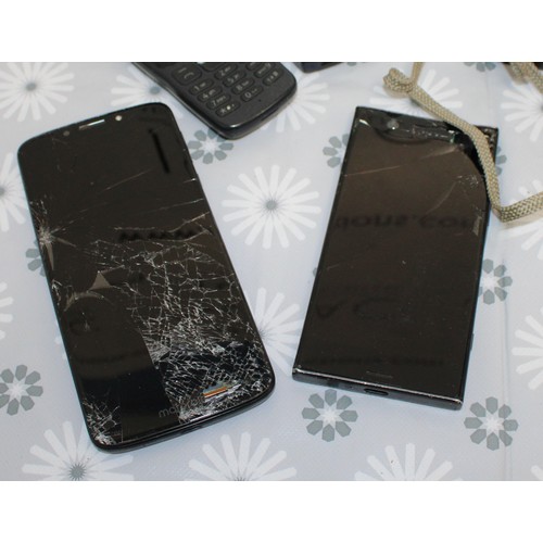 208 - Selection Of Cameras/Mobile Phones Etc All As Found Untested