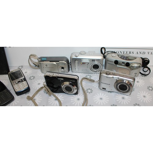 208 - Selection Of Cameras/Mobile Phones Etc All As Found Untested
