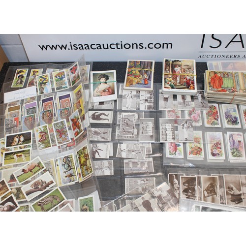213 - A Quantity Of Cigar/Cigarette/Tea Cards Etc AF