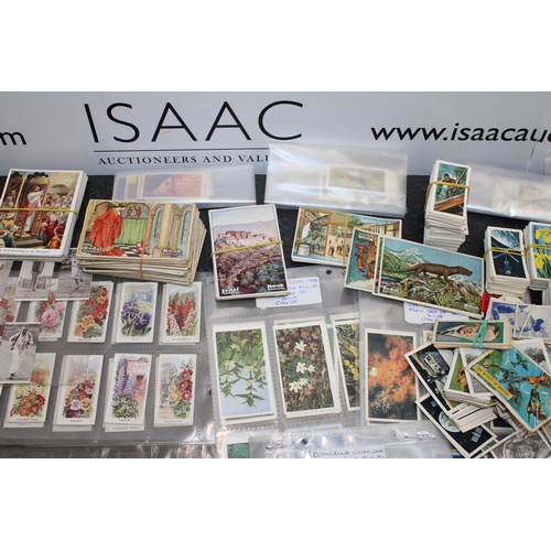 213 - A Quantity Of Cigar/Cigarette/Tea Cards Etc AF