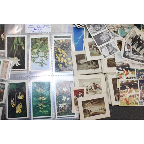 213 - A Quantity Of Cigar/Cigarette/Tea Cards Etc AF