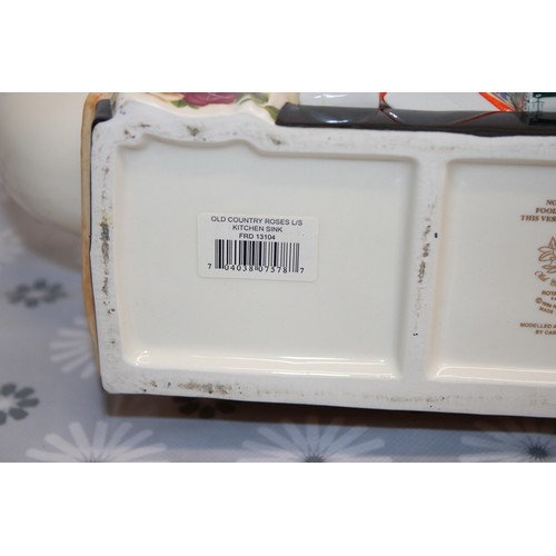 217 - Collectable Large Old Country Roses 