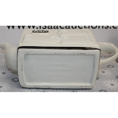 219 - COLLECTABLE LARGE AGA STYLE TEAPOT WITH SLEEPY CAT 30CM X 19.5CM
THE TEAPOTTERY
COLLECTION ONLY