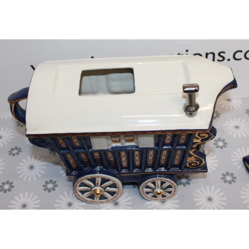 220 - COLLECTABLE Large The Teapottery Limited Edition 777/4,000 Romany Caravan Teapot 27cm x  19cm
COLLEC... 