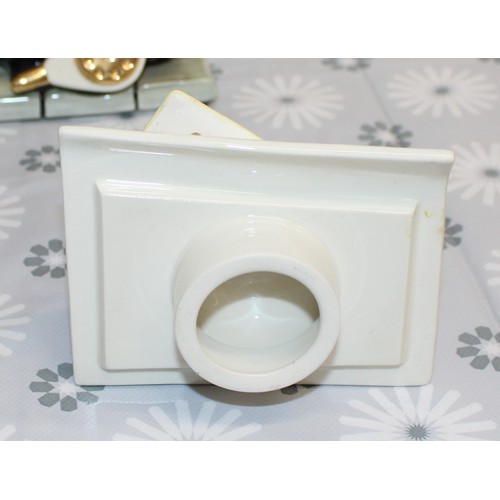 223 - COLLECTABLE LARGE FARMHOUSE FIREPLACE CARDEW DESIGN LIMITED EDITION 2325/5000 5/2000  33CM X 21CM
CO... 