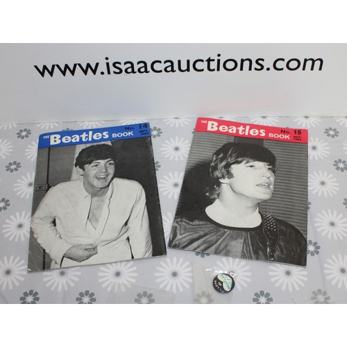 224 - THE BEATLES MONTHLY BOOK No 14 & No 15 1964 With 9 Beatles Badges