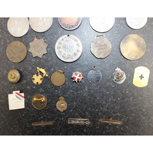 771 - A Selection Of Commemorative Medals And Pin Badges Etc As Found