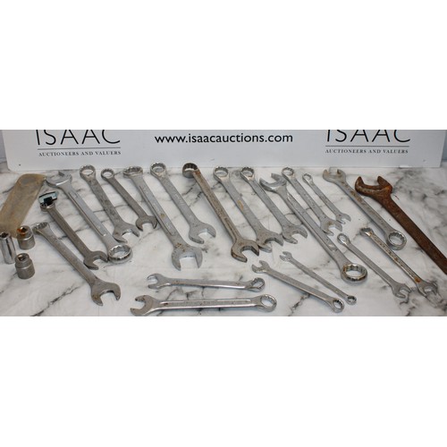 87 - Job Lot Of Mixed Sized Spanners ETC AS NEW As Found
 COLLECTION ONLY FROM BRAINTREE ESSEX CM7 2DG