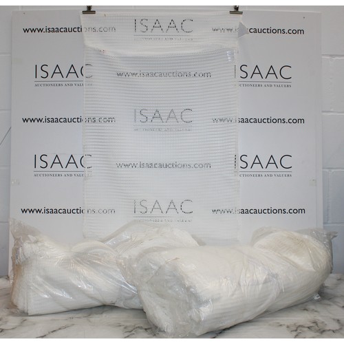 113 - Job Lot Quantity Of Large Industrial Zipped Mesh Laundry Bags Size 60cm x 88.5cm Approximately 50 Ba... 