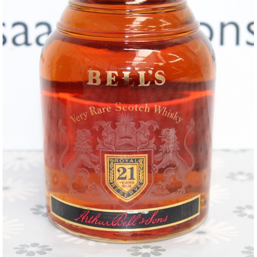 283 - 1 x Bottle Boxed BELL'S Very RARE Scotch Whisky 21 Years Old Royal Reserve 75cl, 40% Proof, 1980's C... 