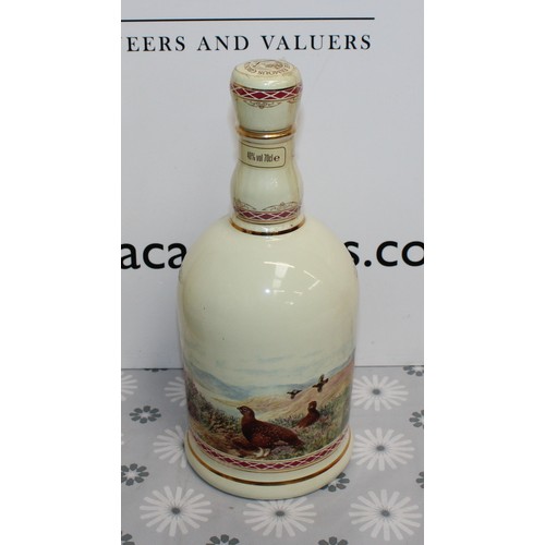 284 - 1 x Bottle Boxed The Famous Grouse Highland Decanter Finest Scotch Whisky 70cl 40% 1980's Collection... 