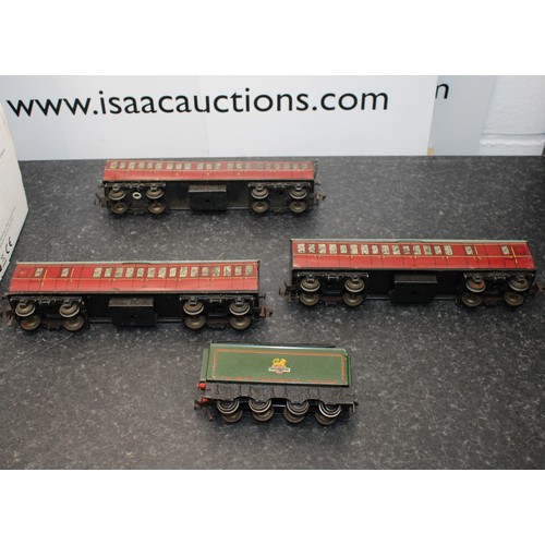 1186 - A Quantity Of HORNBY Train Tracks, 4 x Engines And 4 x Carriages Some In Original Boxes AF