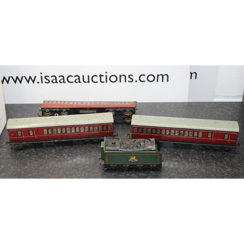 1186 - A Quantity Of HORNBY Train Tracks, 4 x Engines And 4 x Carriages Some In Original Boxes AF