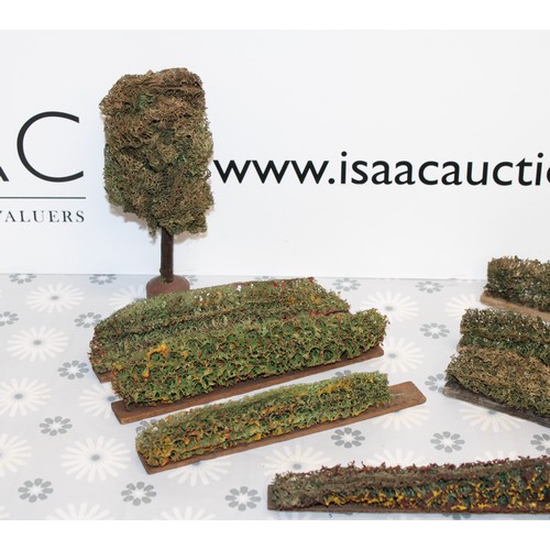 1217 - HORNBY/MECCANO  Hedges And Trees (Rare)