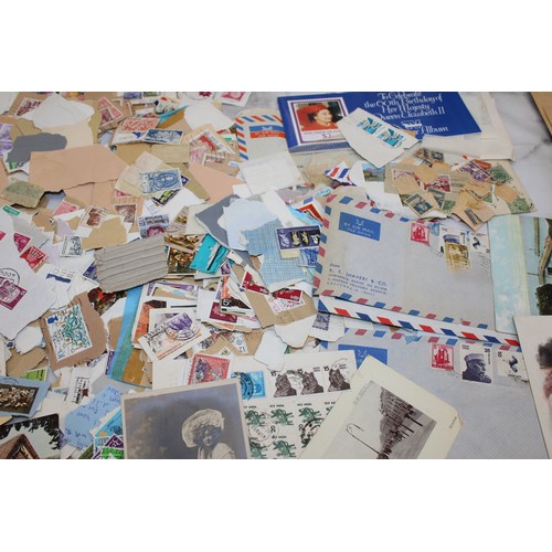 230 - A Quantity Of Worldwide Stamps, Postcards ETC As Found