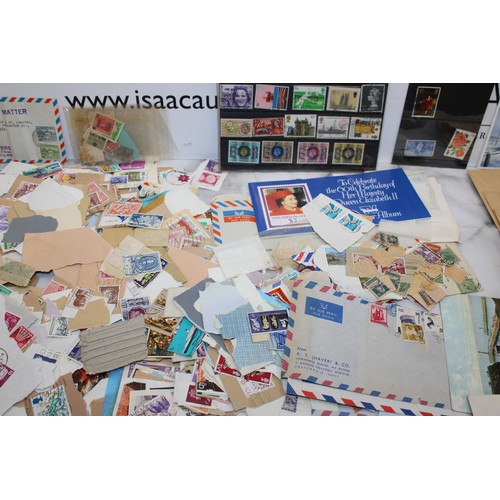 230 - A Quantity Of Worldwide Stamps, Postcards ETC As Found