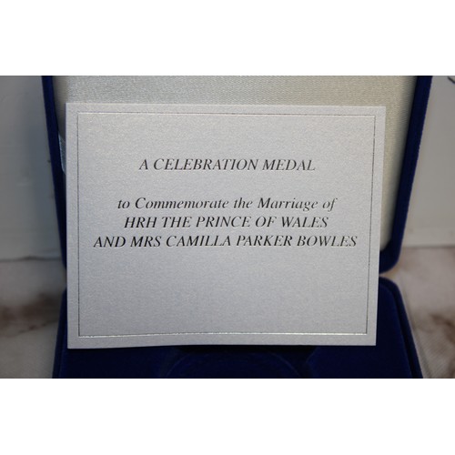 The Royal Mint A CELEBRATION MEDAL To Commemorate The Marriage Of HRH ...