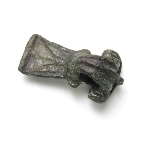 29 - Roman bronze brooch. Circa, 1st century AD. Copper-alloy, 12.1 grams. 33 mm x 18 mm. An Aesica type ... 