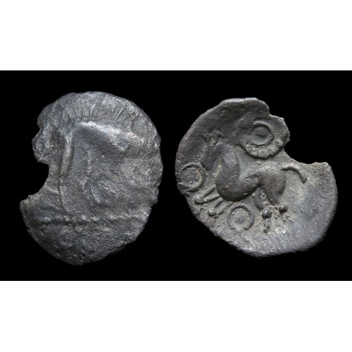 127 - Corieltavi silver unit, Proto Boar no spear typec. 55 BC - 45 BC.  Obv: Horse left; pellet in b... 