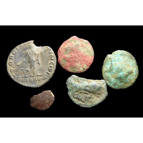 152 - Celtic and Roman coin group. A silver South Ferriby half unit, Corieltavi tribe, two north Thames br... 