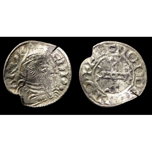 198 - Edward the Confessor penny. Pointed helmet type 20mm, 1.18g. Slight bend, crack and a edge dint but ... 