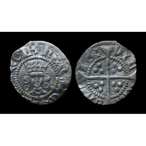 263 - Henry VI halfpenny, Annulet issue. Silver, 14mm, 0.48g. Obv: crowned front-facing bust, annulets by ... 