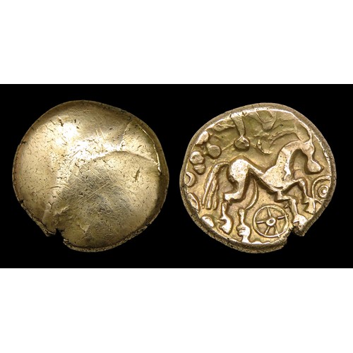 141 - North Thames SS Type Gold Stater, Circa 50-20 BC. Gold, 5.55 grams. 16.50 mm. Obverse: Two reversed ... 