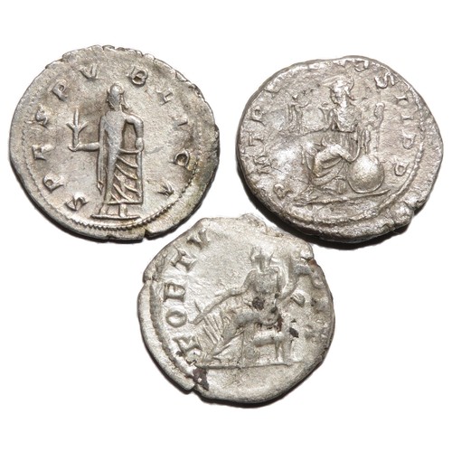 216 - Antoninianus (3). 3rd century AD. Lot includes coins of Gordian III, Caracalla and Gallienus.