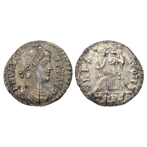 236 - Valens siliqua, Treveri, AD 367-375. Obverse: diademed, draped and cuirassed bust of Valens right. +... 