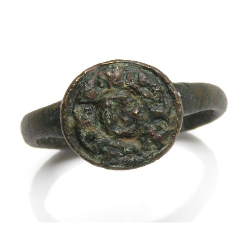 123 - Medieval bronze seal ring c. 15th - 16th century. 25mm diameter x 12mm, 5.55g.  Recorded on the PAS ... 