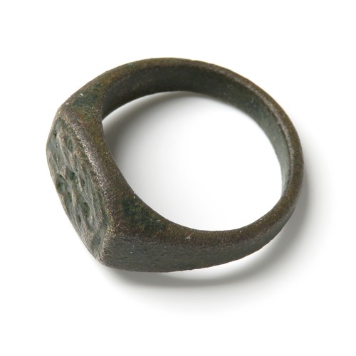 124 - Medieval Seal Ring. Circa 14th century AD. Copper-alloy, 25mm x 13mm, 10.1g. Ring size UK 10+3/4; US... 