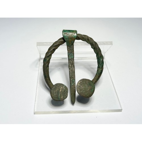 135 - Viking Penannular Brooch. Circa 10th century CE. Northern Europe. Copper-alloy, 47mm x 39mm 14.88g. ... 